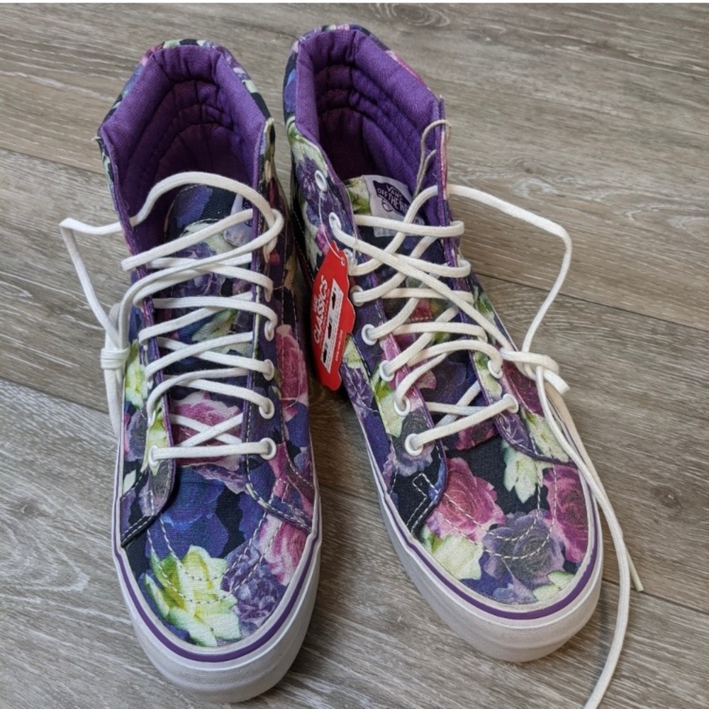Brand New Floral platform sk8-hi top VANS size 8